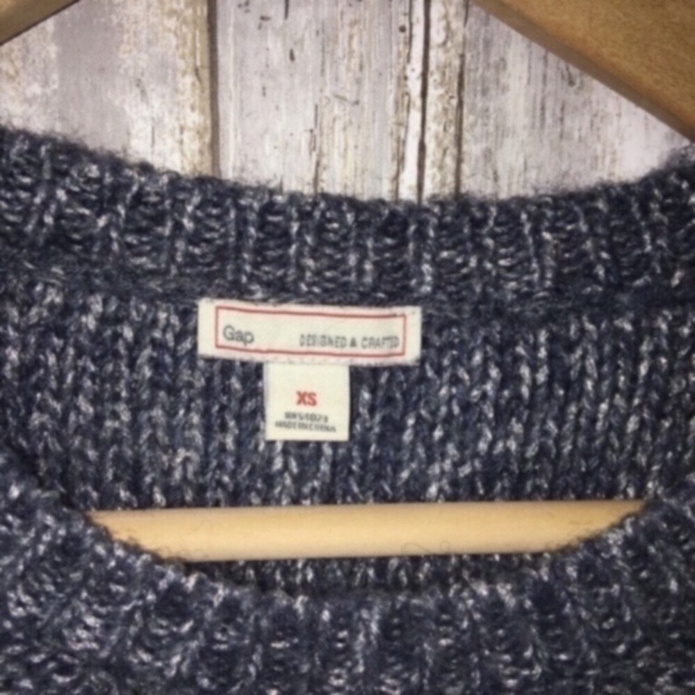 Gap Silver Metallic Cable Knit Sweater - Picture 4 of 4